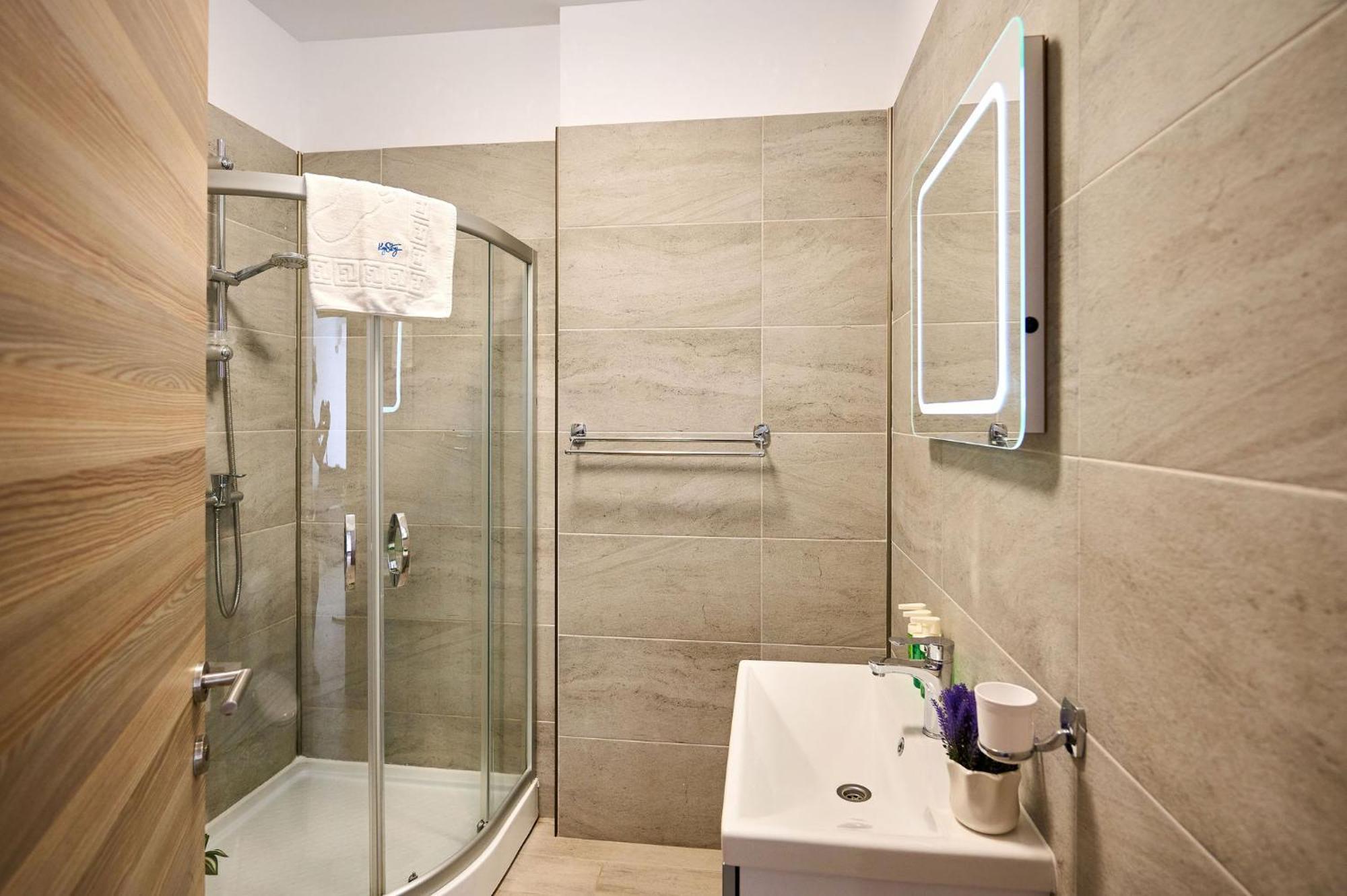 Evelyn'S Apartment Spa&Pool Beach Resort Mamaia Exterior foto